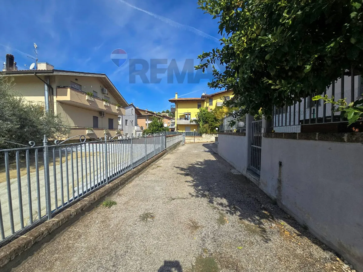Casa Semindipendente in vendita a Città Sant'Angelo - foto 6