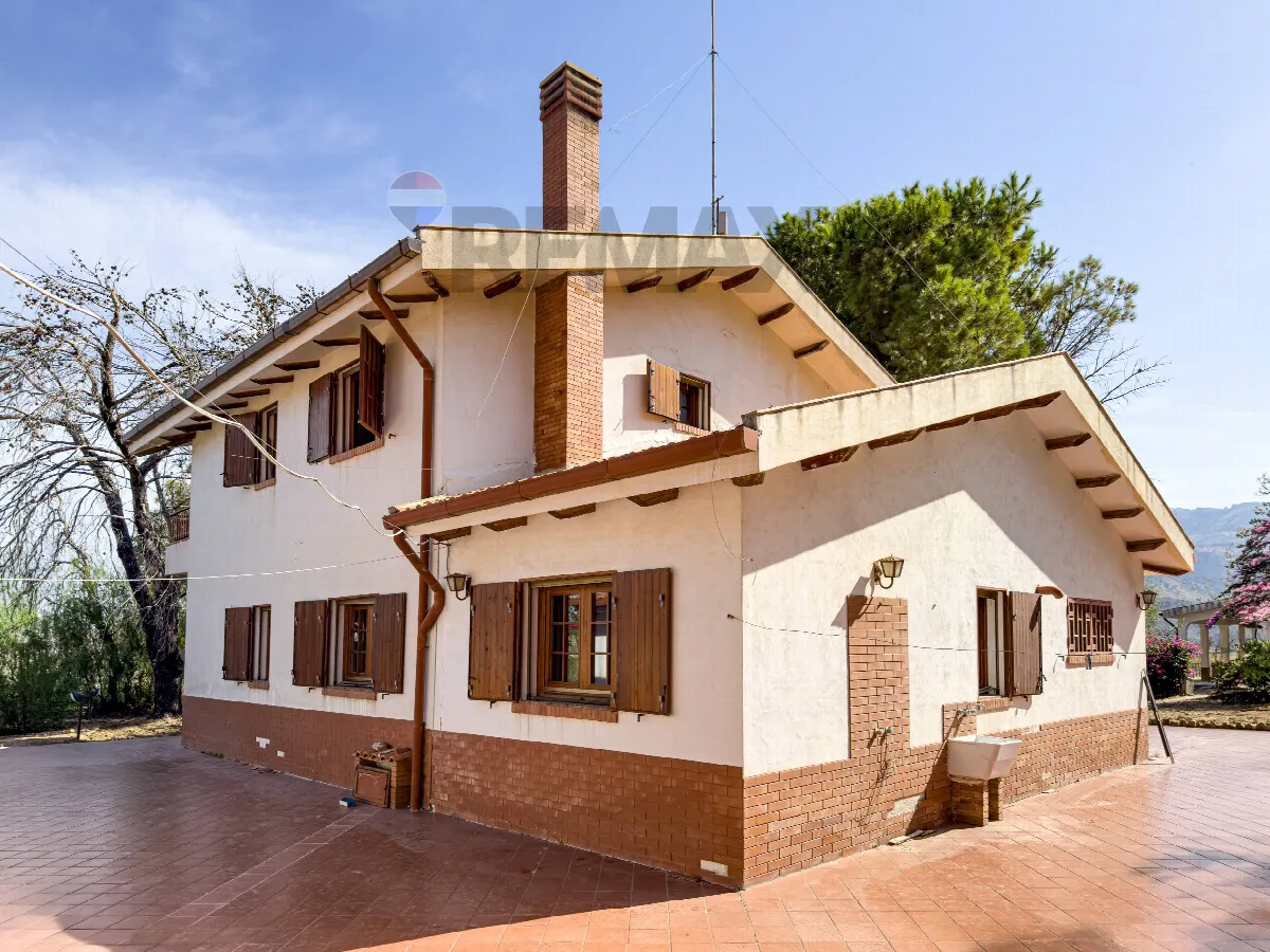 Villa singola in vendita a Collesano - foto 1