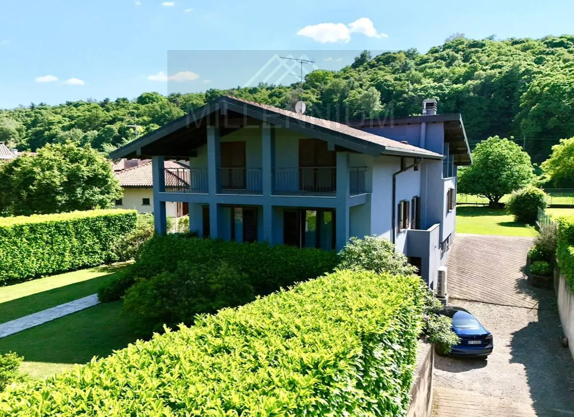 Villetta a schiera in vendita a Dormelletto - foto 1