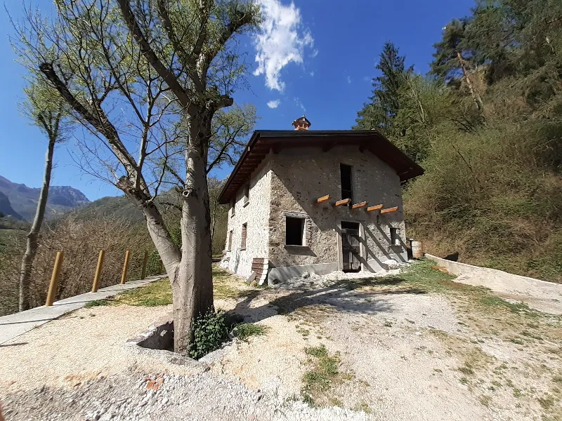 Rustico in vendita a Lavenone - foto 1