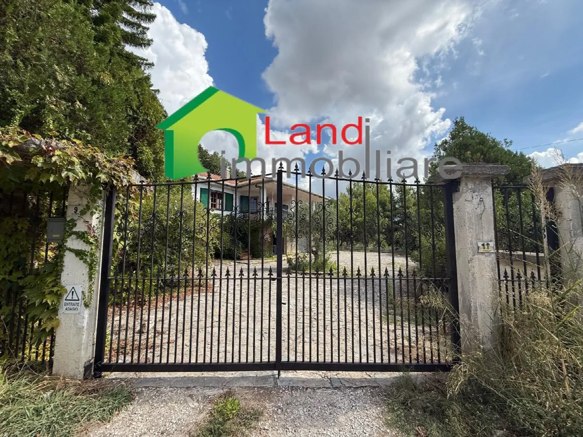 Casa bifamiliare in vendita a Montecorvino Pugliano - foto 1