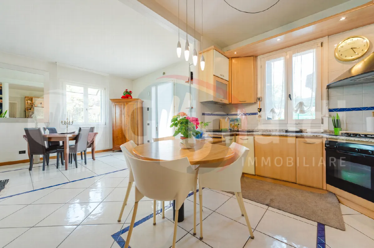 Casa bifamiliare in vendita a Padova - foto 1