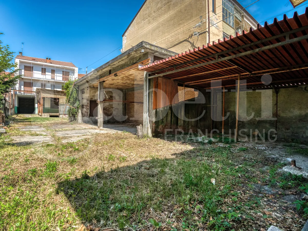Stabile in vendita a Pinerolo - foto 6