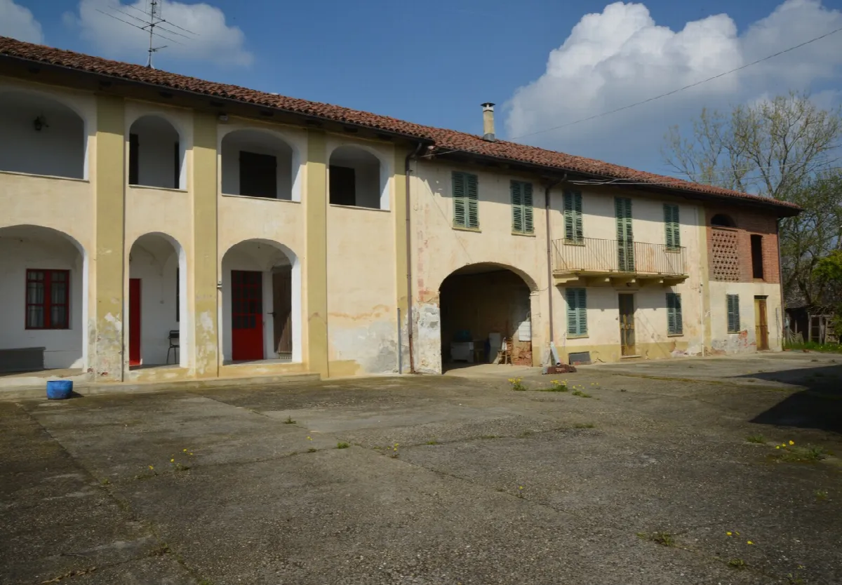 Casa bifamiliare in vendita a Asti - foto 1