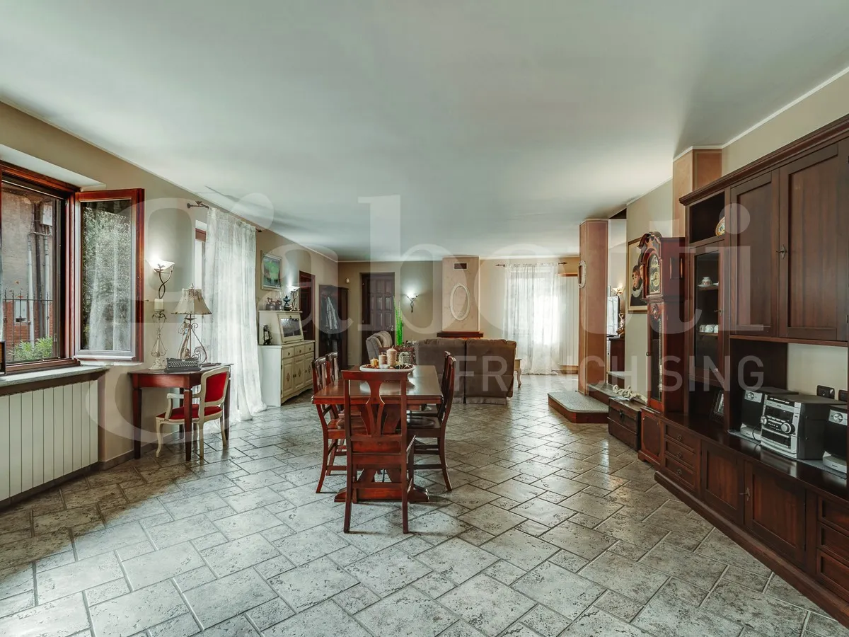 Casa indipendente in vendita a Pinerolo - foto 8