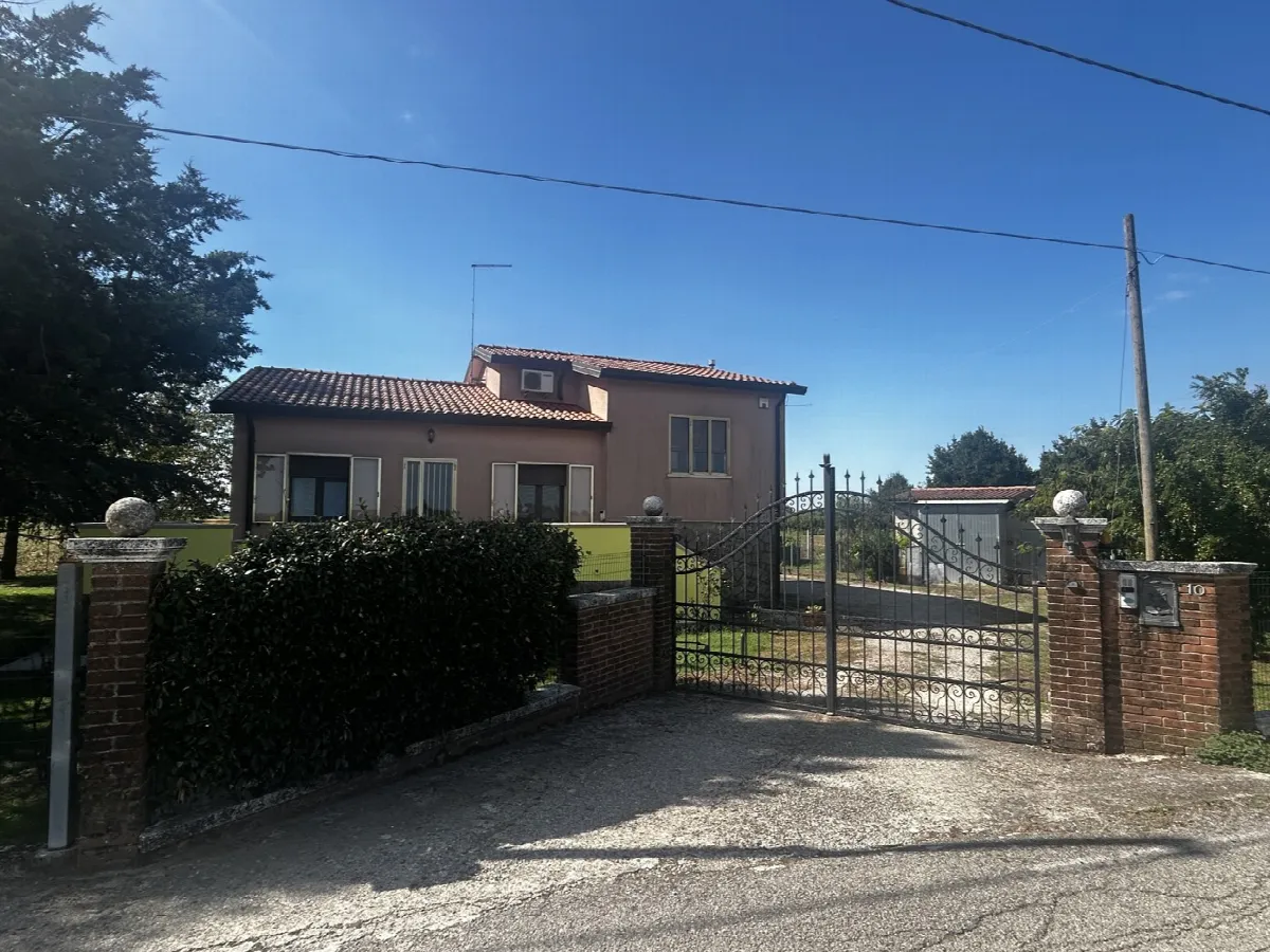 Casa indipendente in vendita a Adria - foto 1
