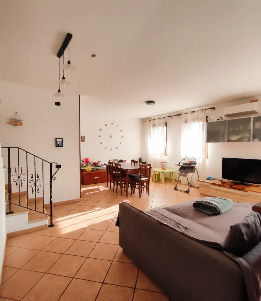 Casa indipendente in vendita a Cavarzere - foto 1