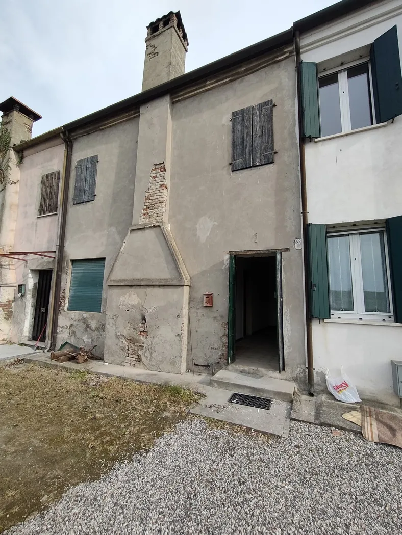 Casa indipendente in vendita a Crespino - foto 1