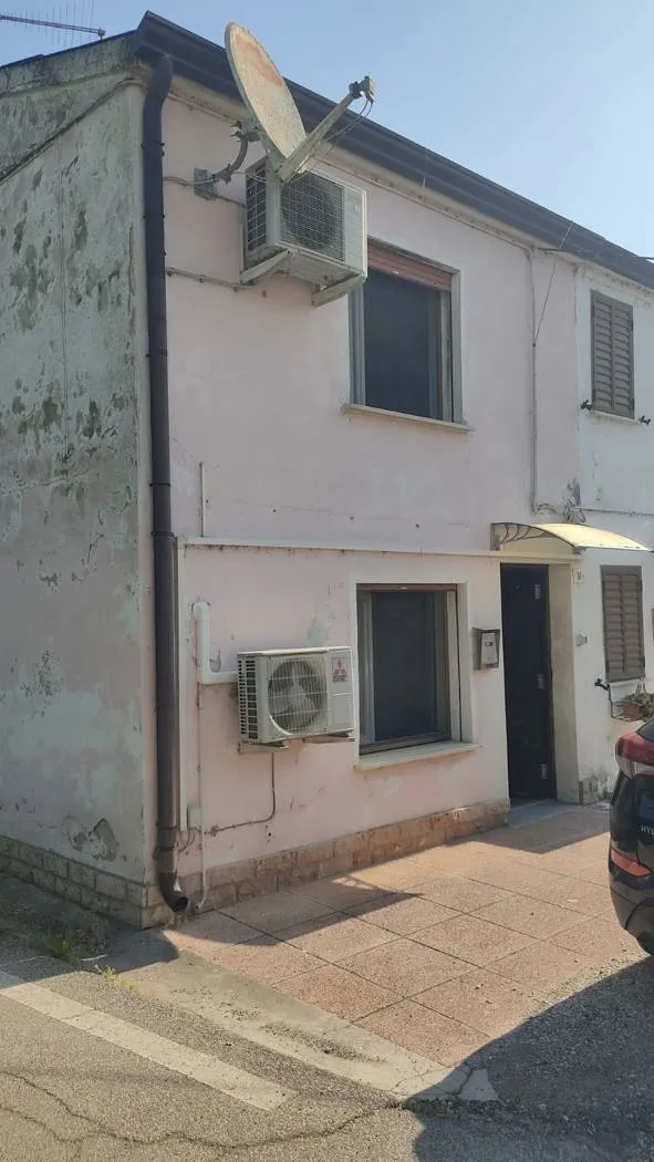 Casa indipendente in vendita a Papozze - foto 1
