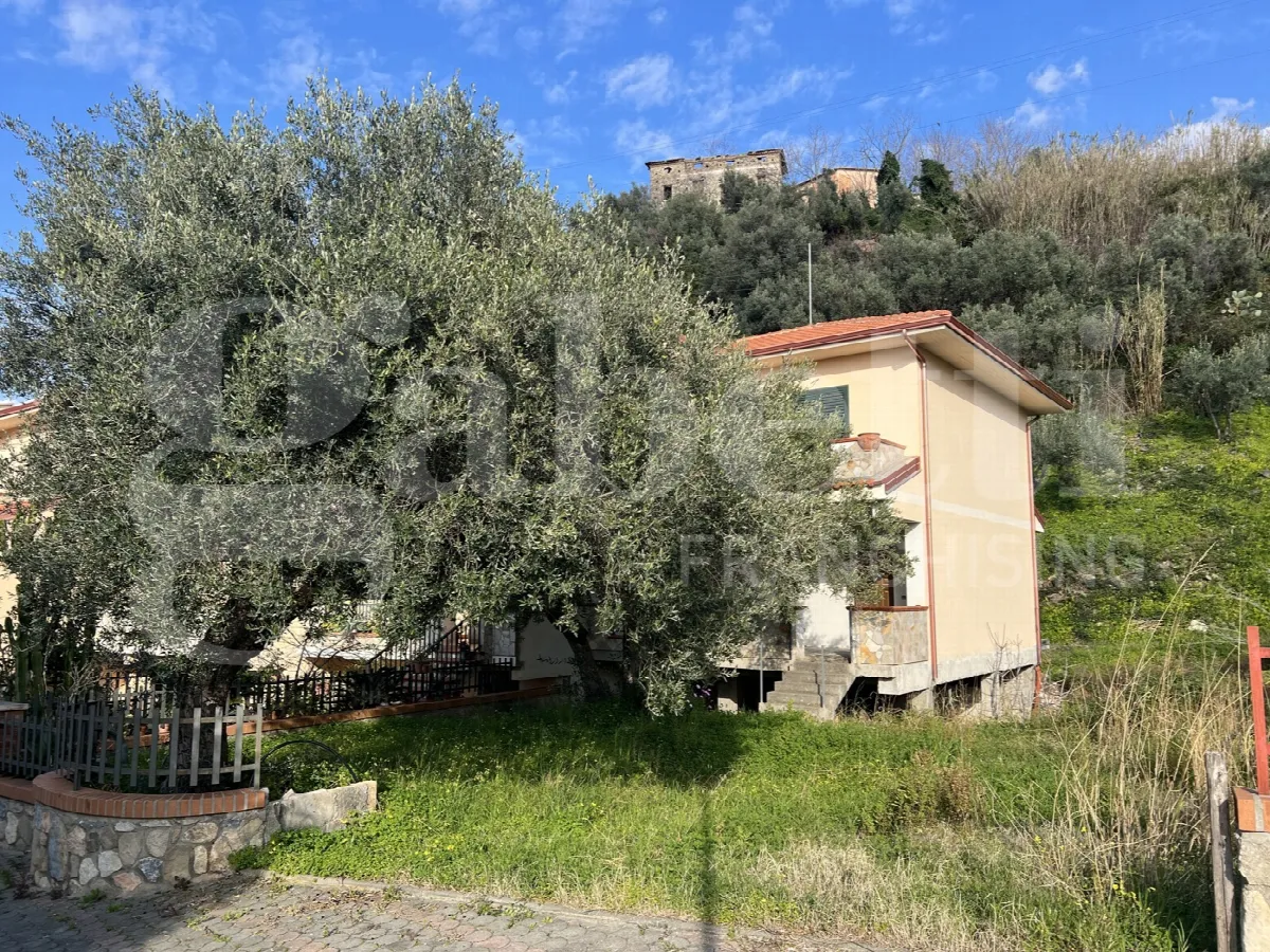 Villetta a schiera in vendita a Longobardi - foto 2