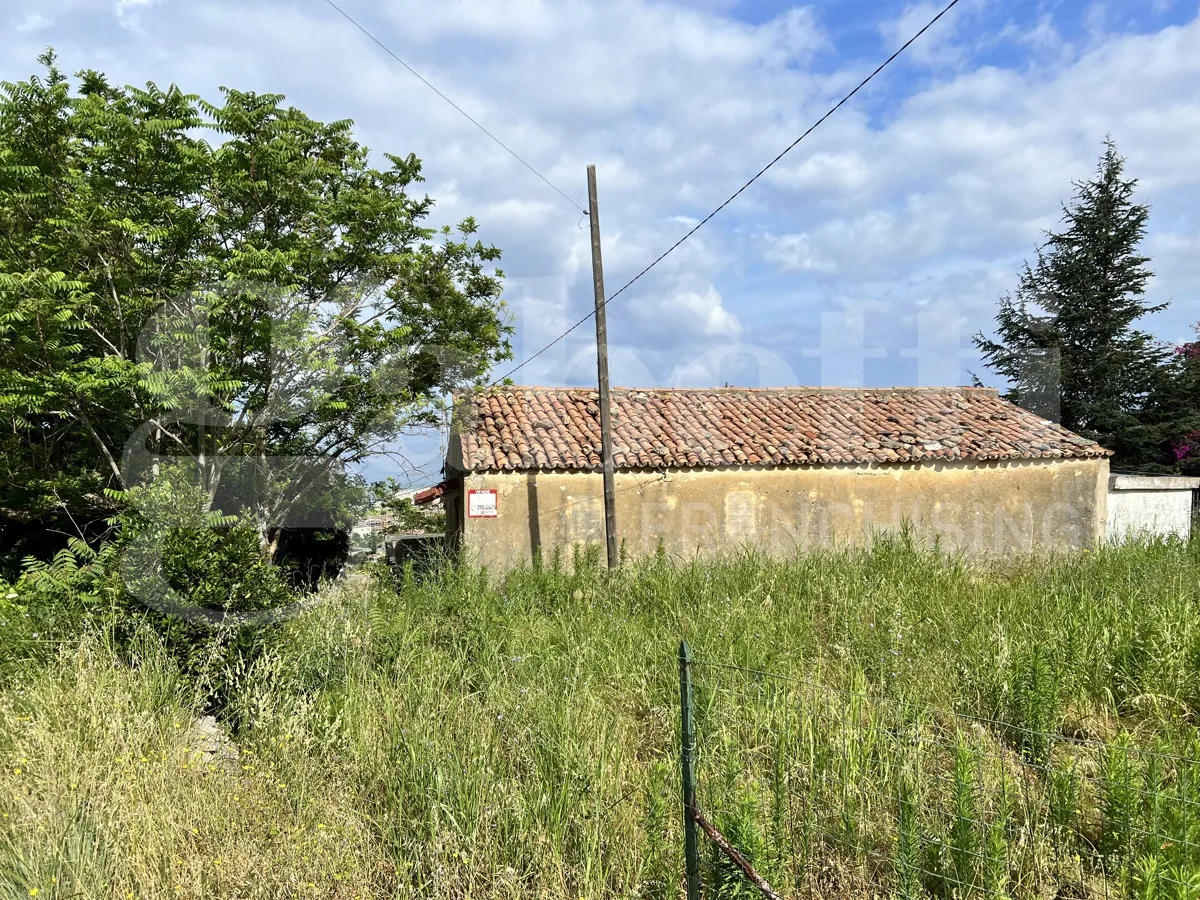 Rustico in vendita a Paola - foto 1