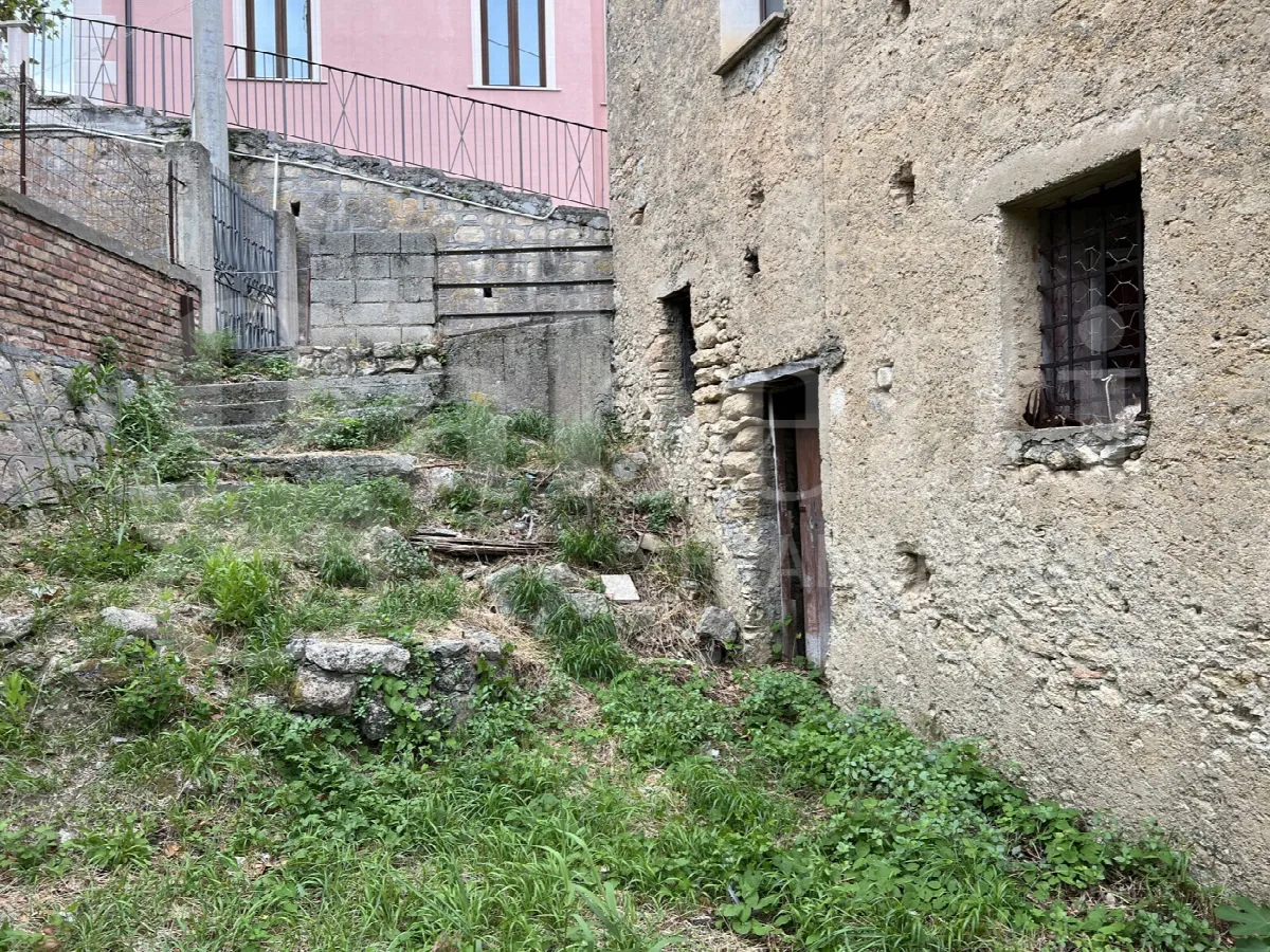Casa indipendente in vendita a San Pietro in Amantea - foto 2