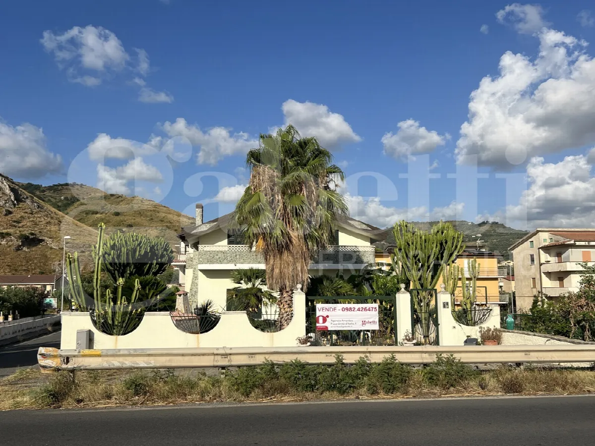 Casa indipendente in vendita a Amantea - foto 1