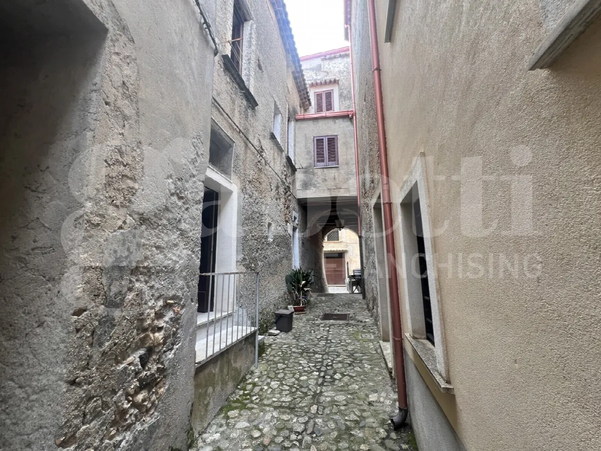Casa indipendente in vendita a Fiumefreddo Bruzio - foto 2