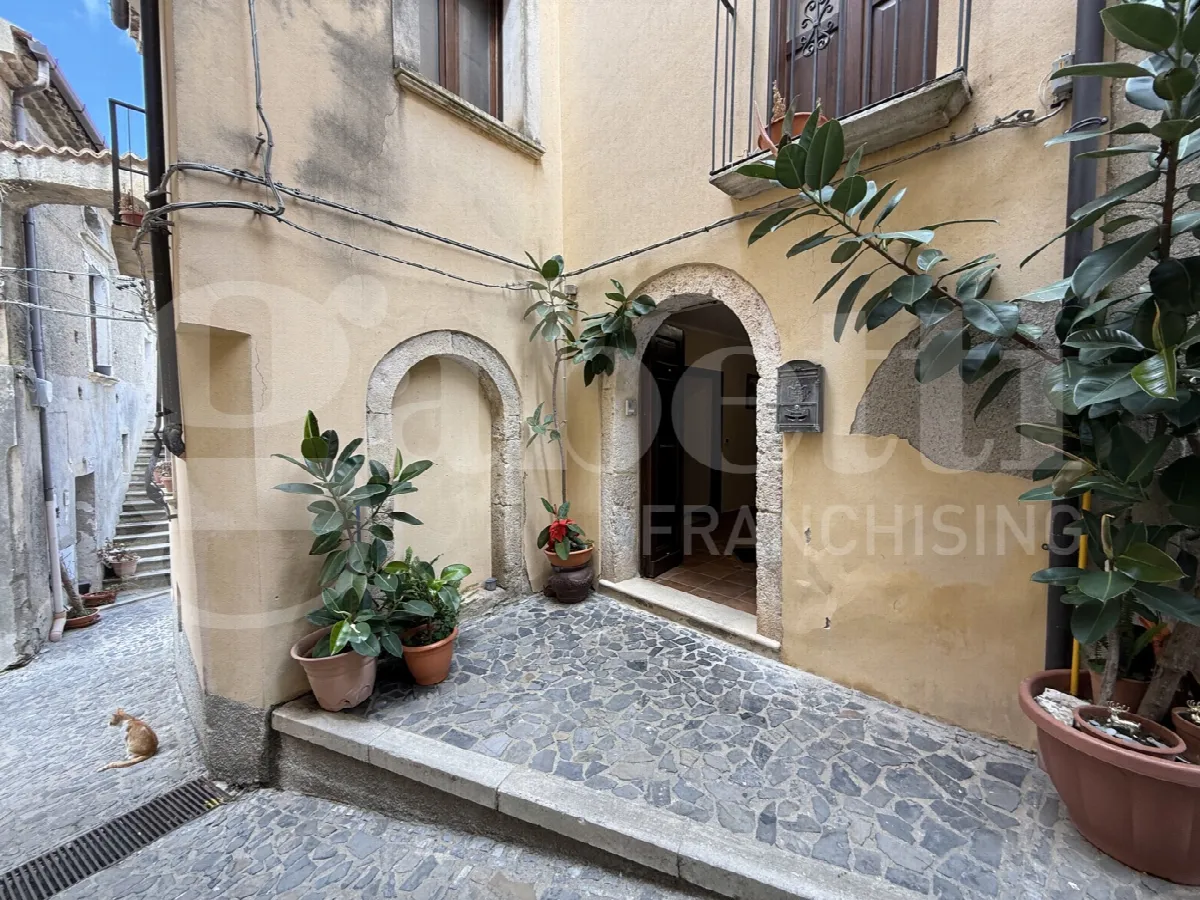 Casa indipendente in vendita a Fiumefreddo Bruzio - foto 2