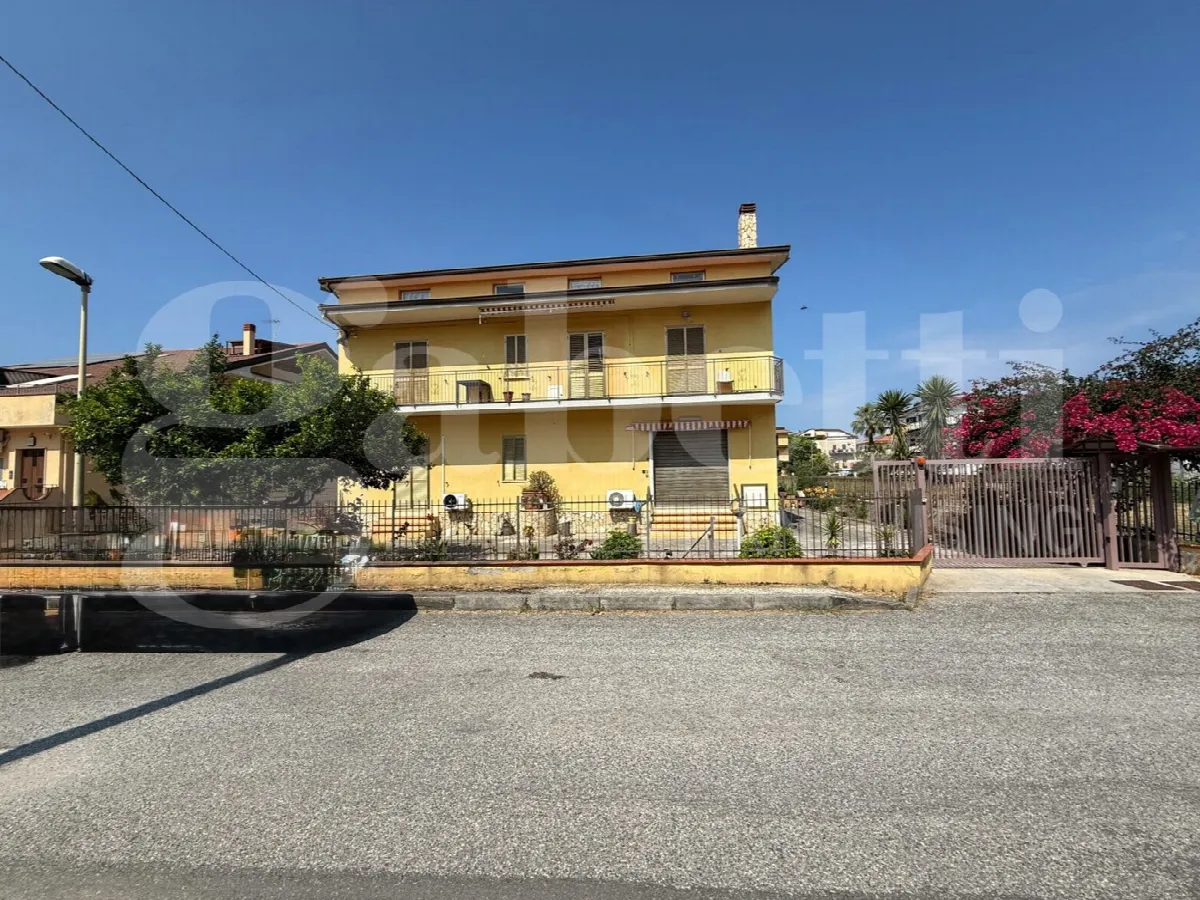Casa indipendente in vendita a Amantea - foto 1