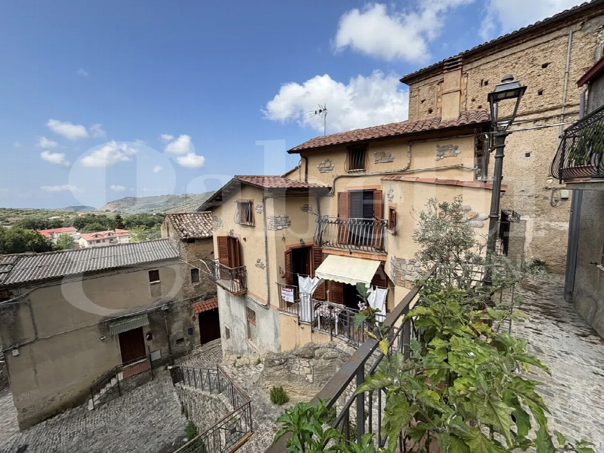 Casa indipendente in vendita a Cleto - foto 1