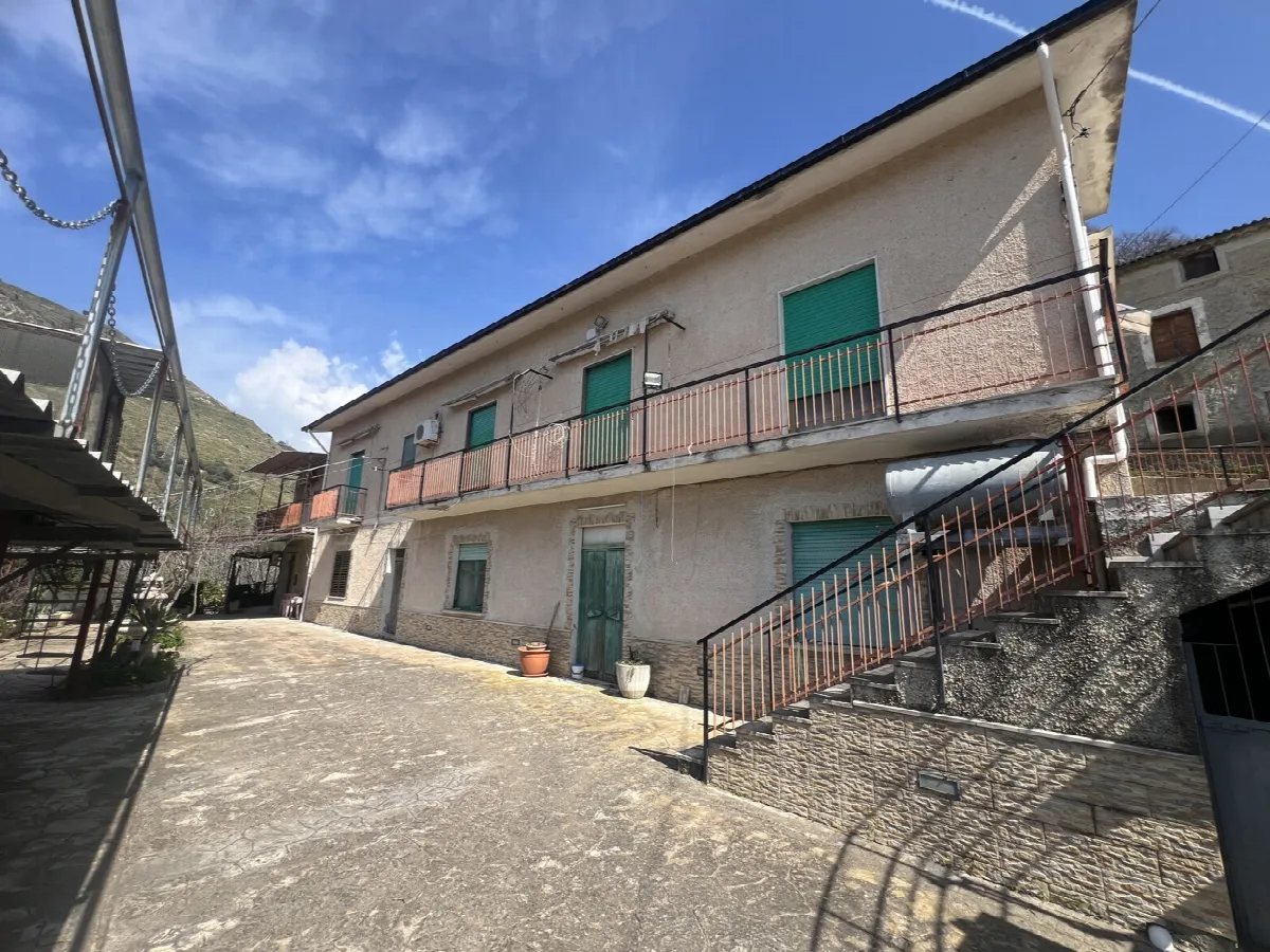 Casa indipendente in vendita a Amantea - foto 2