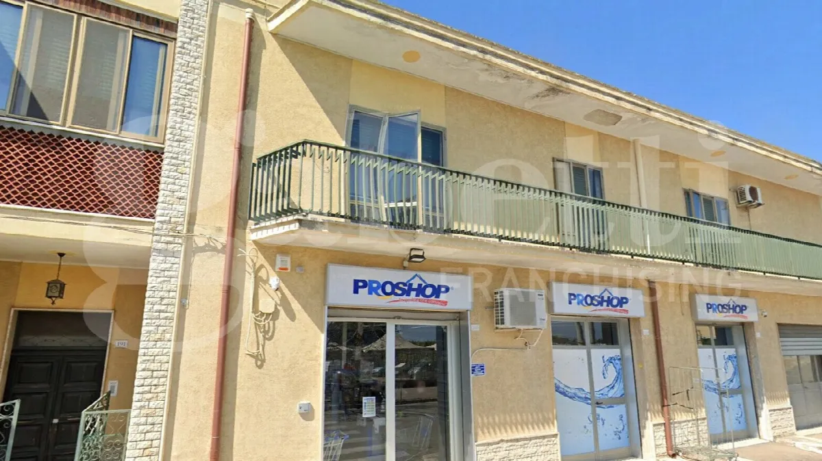 Casa indipendente in vendita a Latiano - foto 2