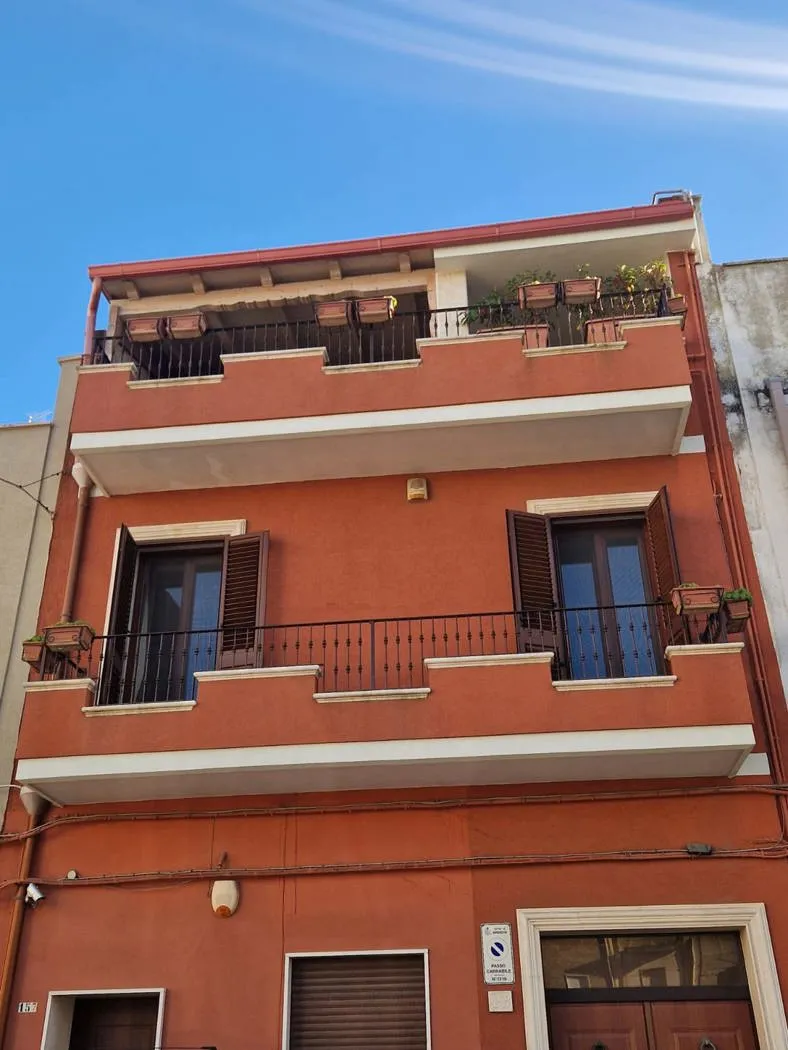 Casa indipendente in vendita a Brindisi - foto 1