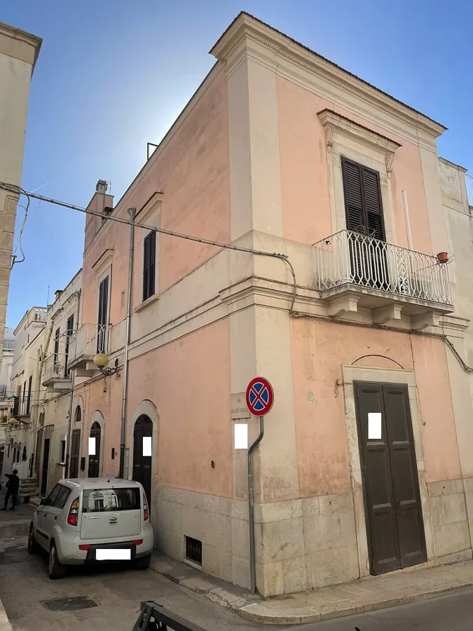 Casa indipendente in vendita a Canosa di Puglia - foto 1