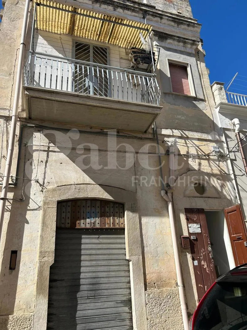 Casa indipendente in vendita a Canosa di Puglia - foto 1