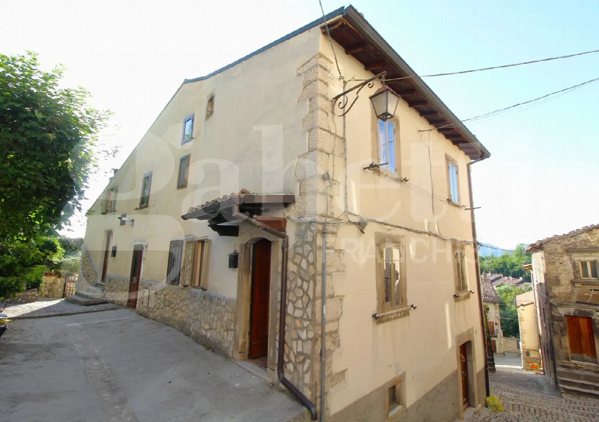 Casa indipendente in vendita a Pescocostanzo - foto 1