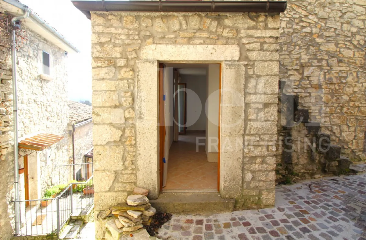 Appartamento in vendita a Montenero Val Cocchiara - foto 1