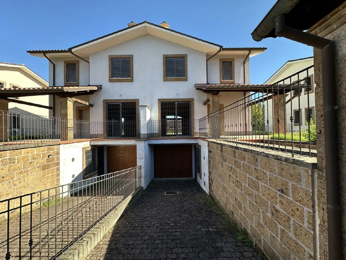 Casa bifamiliare in vendita a Civita Castellana - foto 2