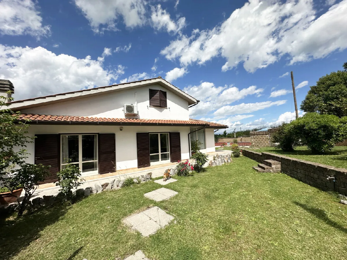 Villa in vendita a Civita Castellana - foto 1