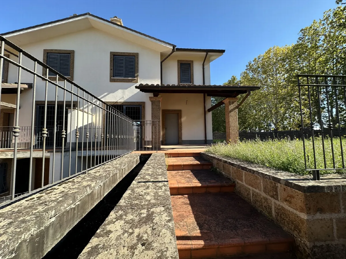 Casa bifamiliare in vendita a Civita Castellana - foto 2