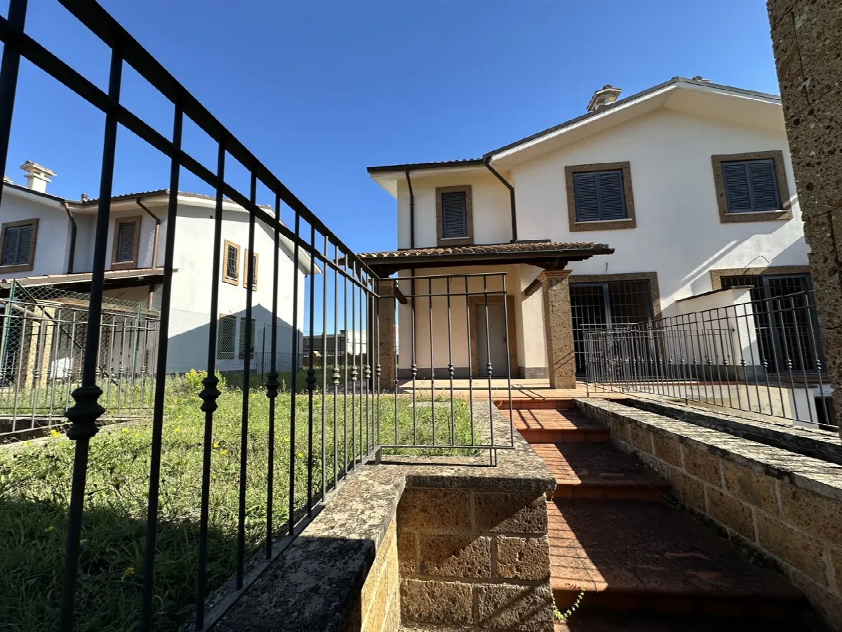 Casa bifamiliare in vendita a Civita Castellana - foto 2