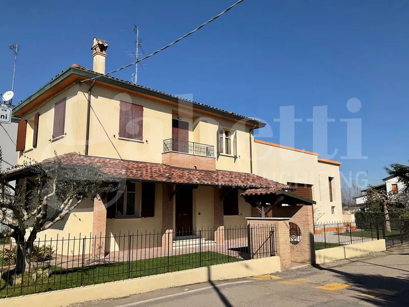 Casa indipendente in vendita a Solarolo - foto 2