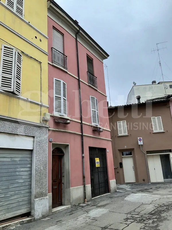 Casa indipendente in vendita a Faenza - foto 1