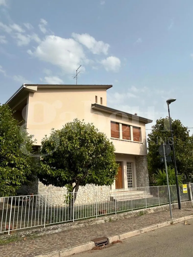 Casa indipendente in vendita a Riolo Terme - foto 2