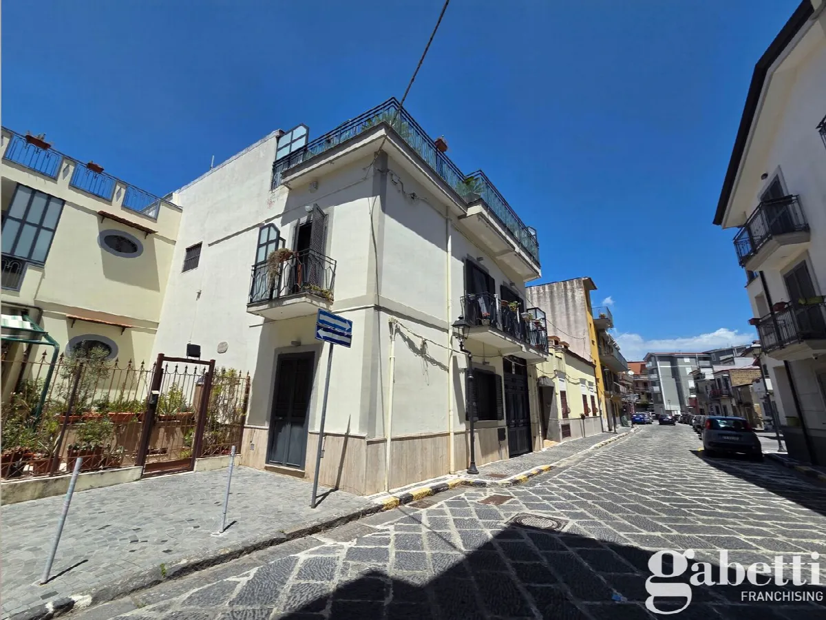 Casa indipendente in vendita a Pomigliano d'Arco - foto 2