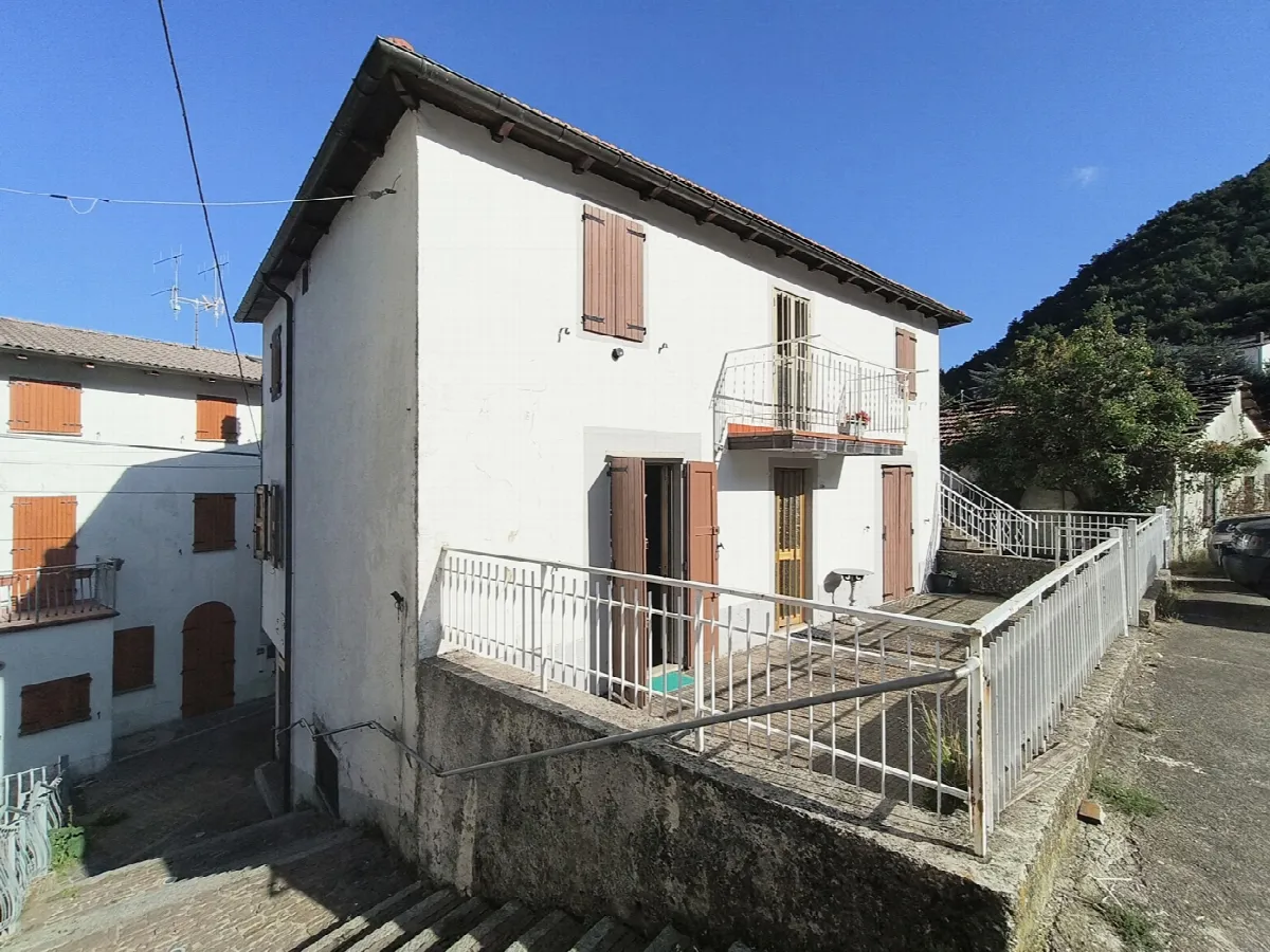 Casa indipendente in vendita a Camugnano - foto 1
