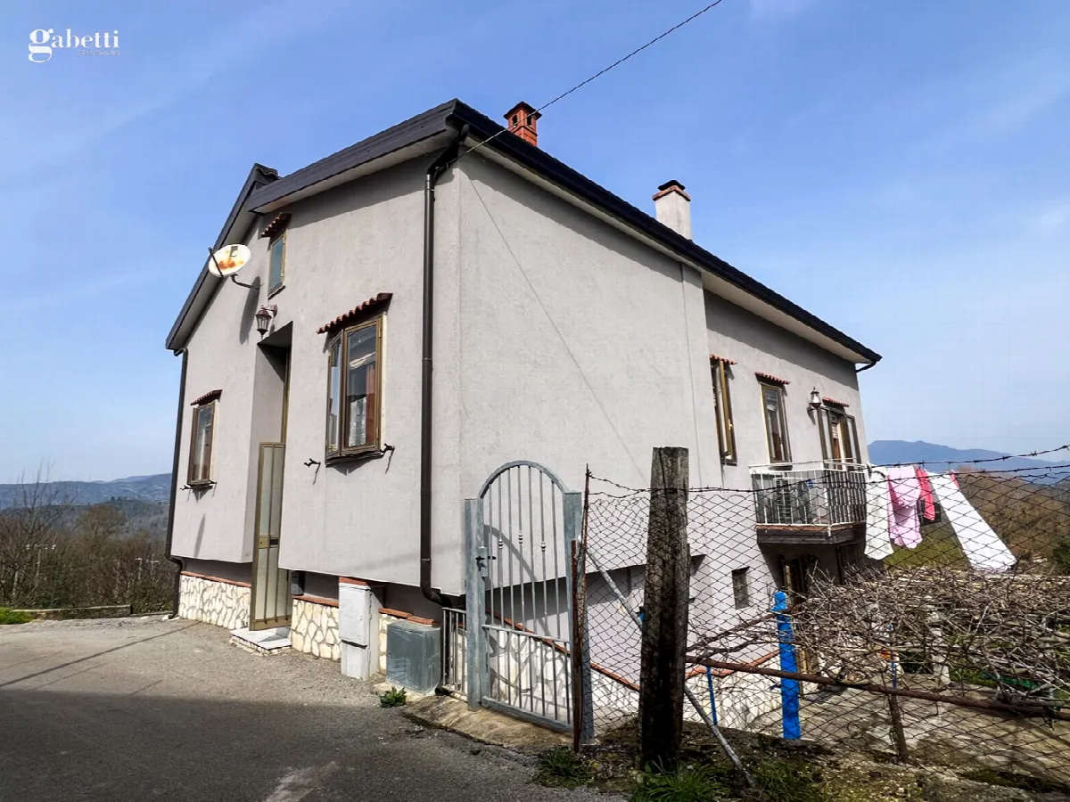 Casa indipendente in vendita a Celle di Bulgheria - foto 1