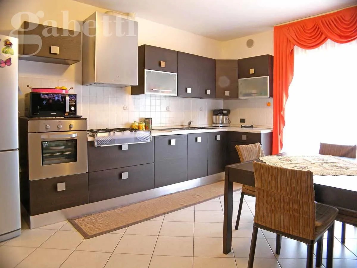 Appartamento in vendita a Trecastelli - foto 3