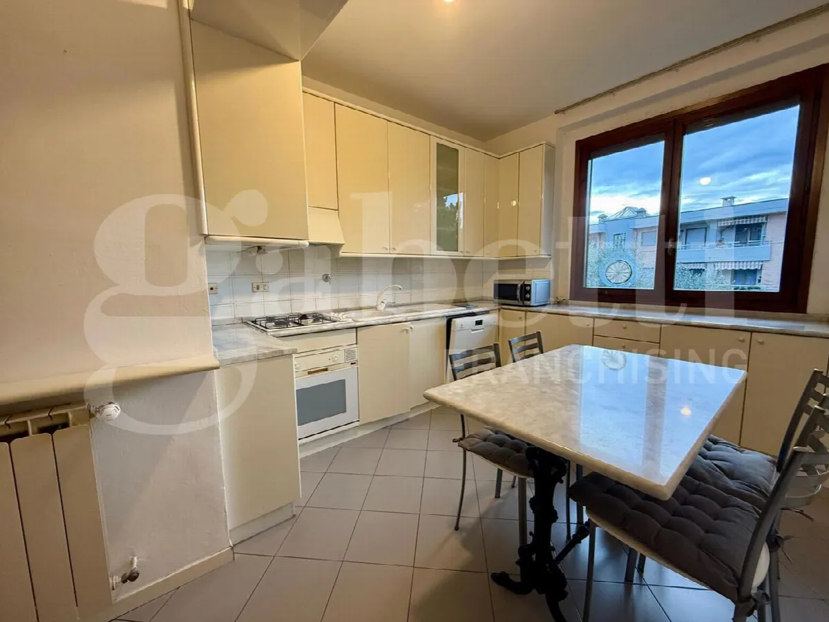 Appartamento in vendita a Sesto Fiorentino - foto 2