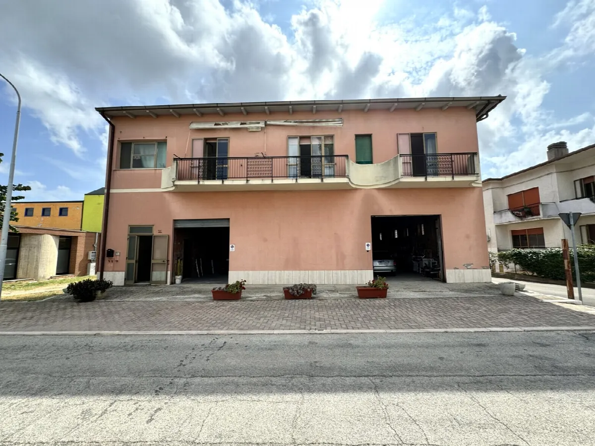 Casa indipendente in vendita a San Giacomo degli Schiavoni - foto 1