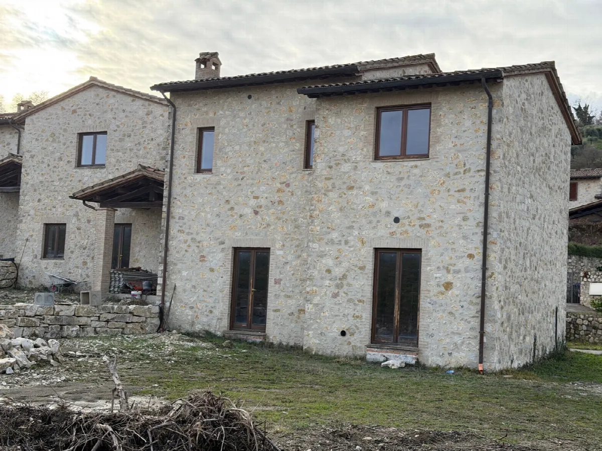 Villetta a schiera in vendita a Avigliano Umbro - foto 3