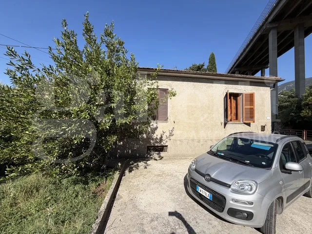 Casa indipendente in vendita a Terni - foto 2