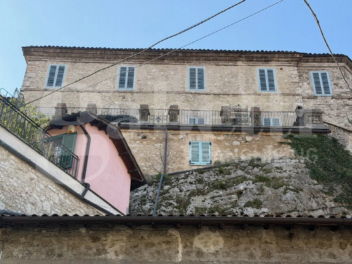 Stabile in vendita a Arrone - foto 1