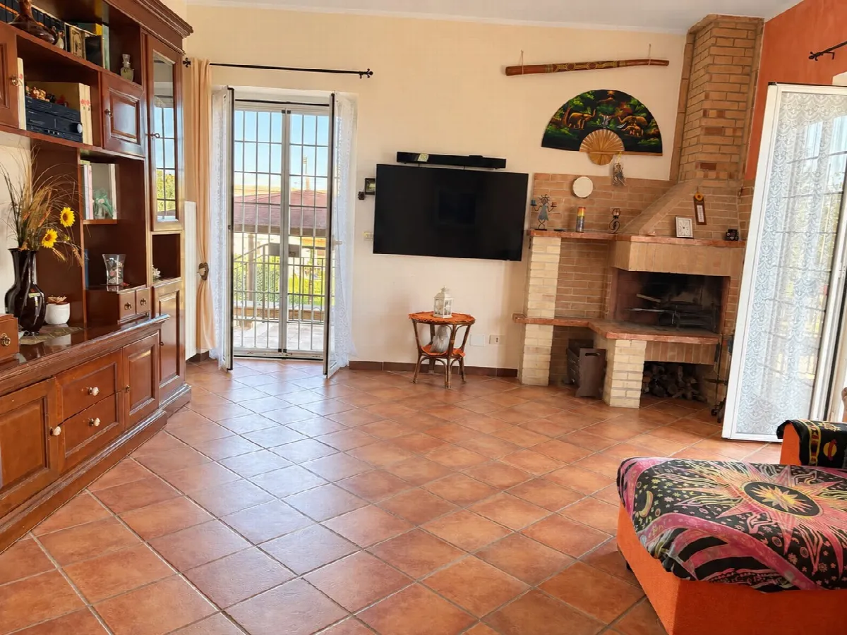 Casa bifamiliare in vendita a Aprilia - foto 3