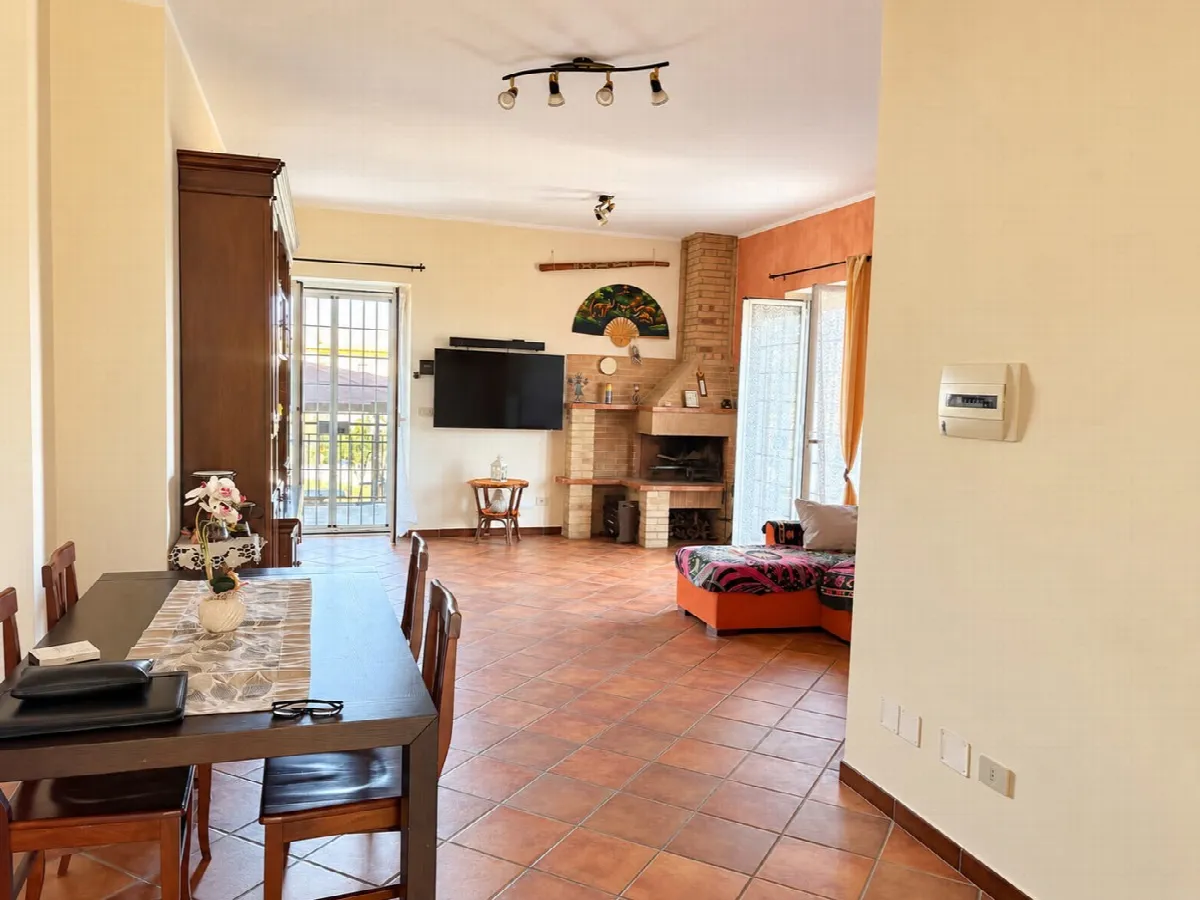 Casa bifamiliare in vendita a Aprilia - foto 4