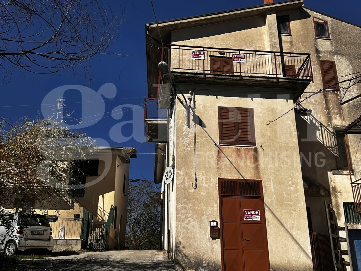 Casa indipendente in vendita a Pietrastornina - foto 1