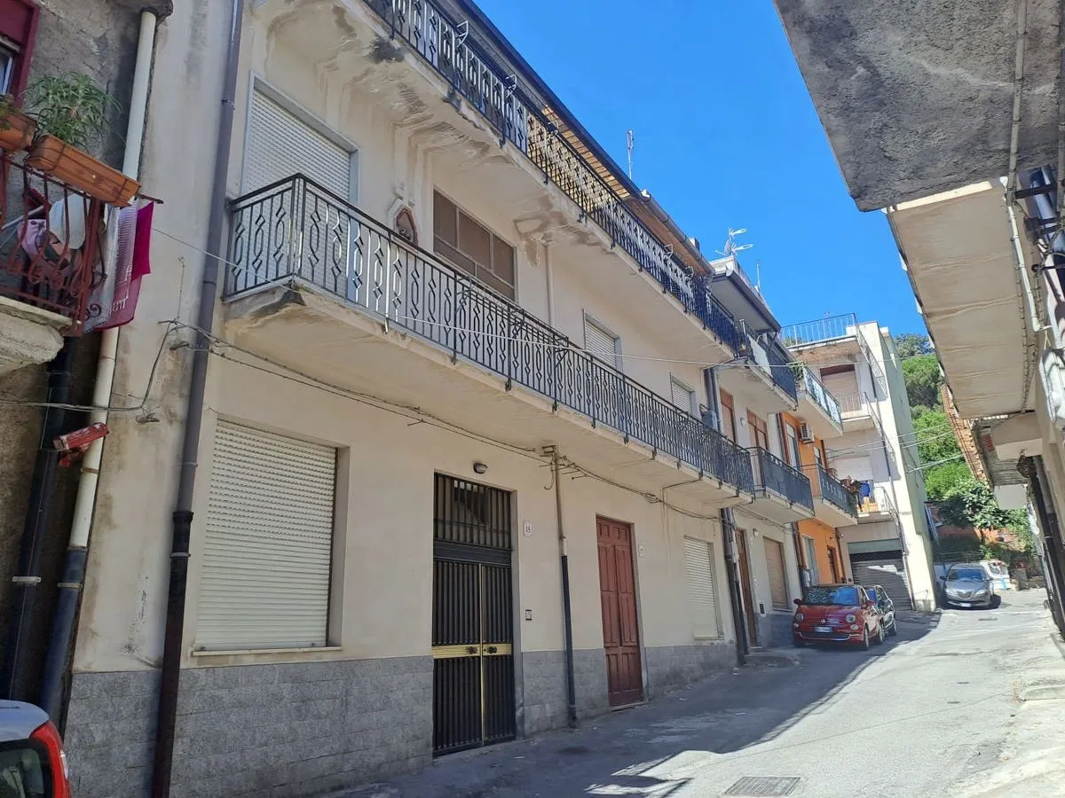 Appartamento in vendita a Barcellona Pozzo di Gotto - foto 1