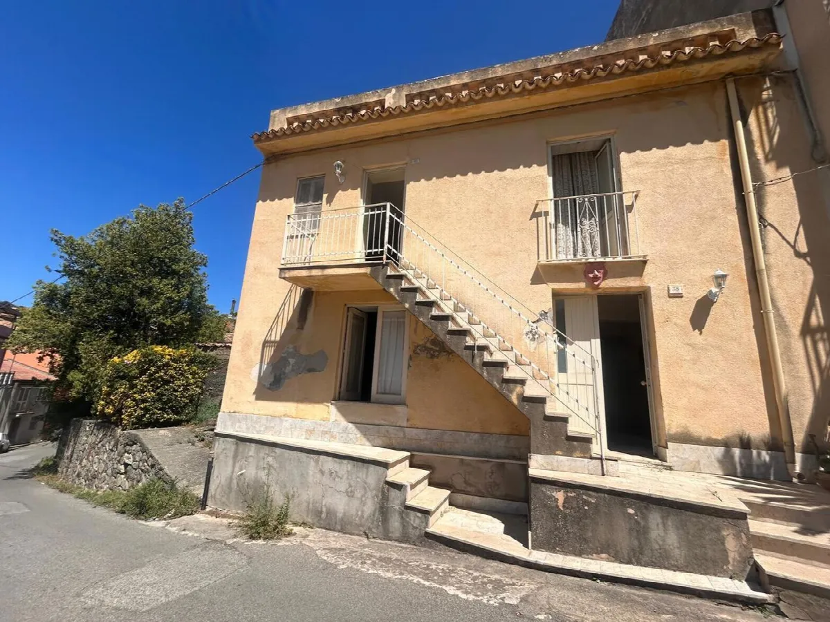 Casa indipendente in vendita a Barcellona Pozzo di Gotto - foto 1