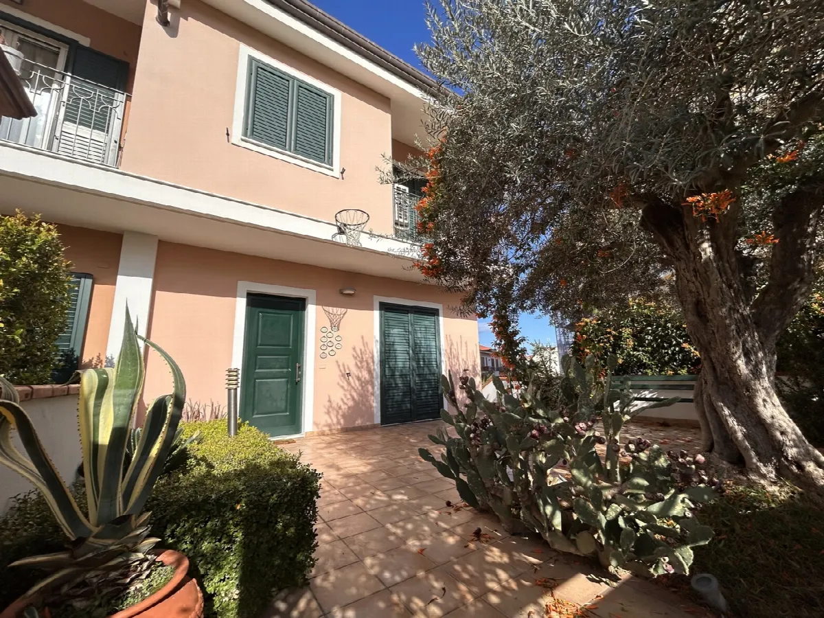 Villetta a schiera in vendita a Barcellona Pozzo di Gotto - foto 1